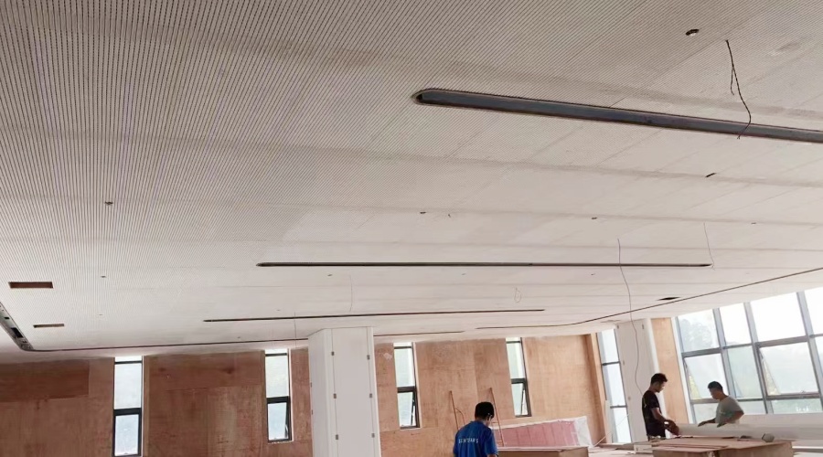 福州宏盛中心辦公樓GRG吊頂選擇飾紀上品 肯定不會錯