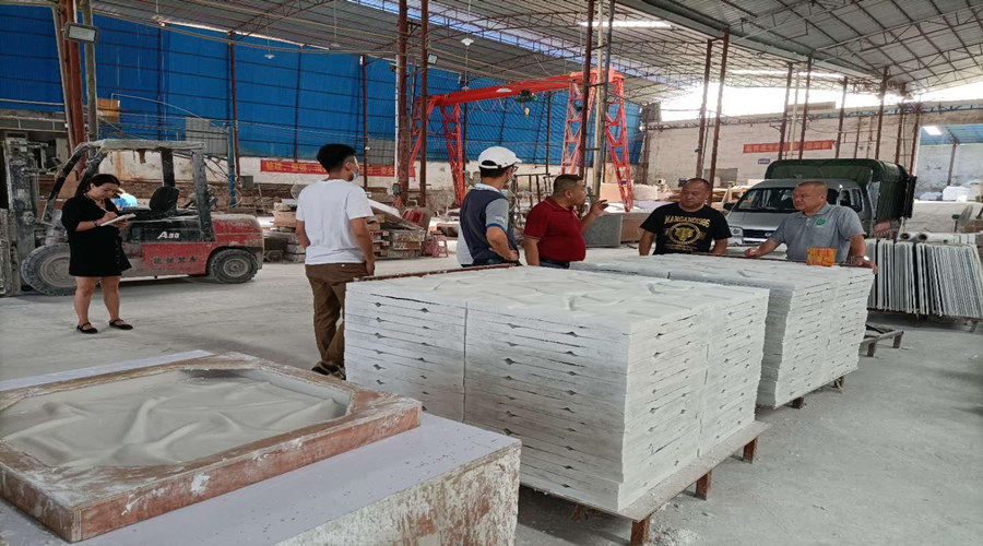 飾紀(jì)上品生產(chǎn)車(chē)間 飾紀(jì)上品生產(chǎn)車(chē)間